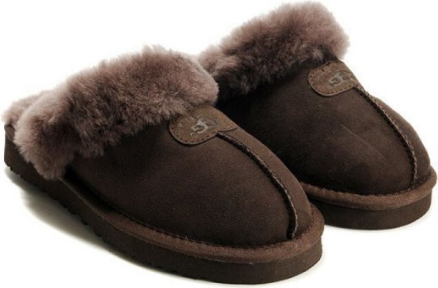 UGG Slippers Scufette Chocolate